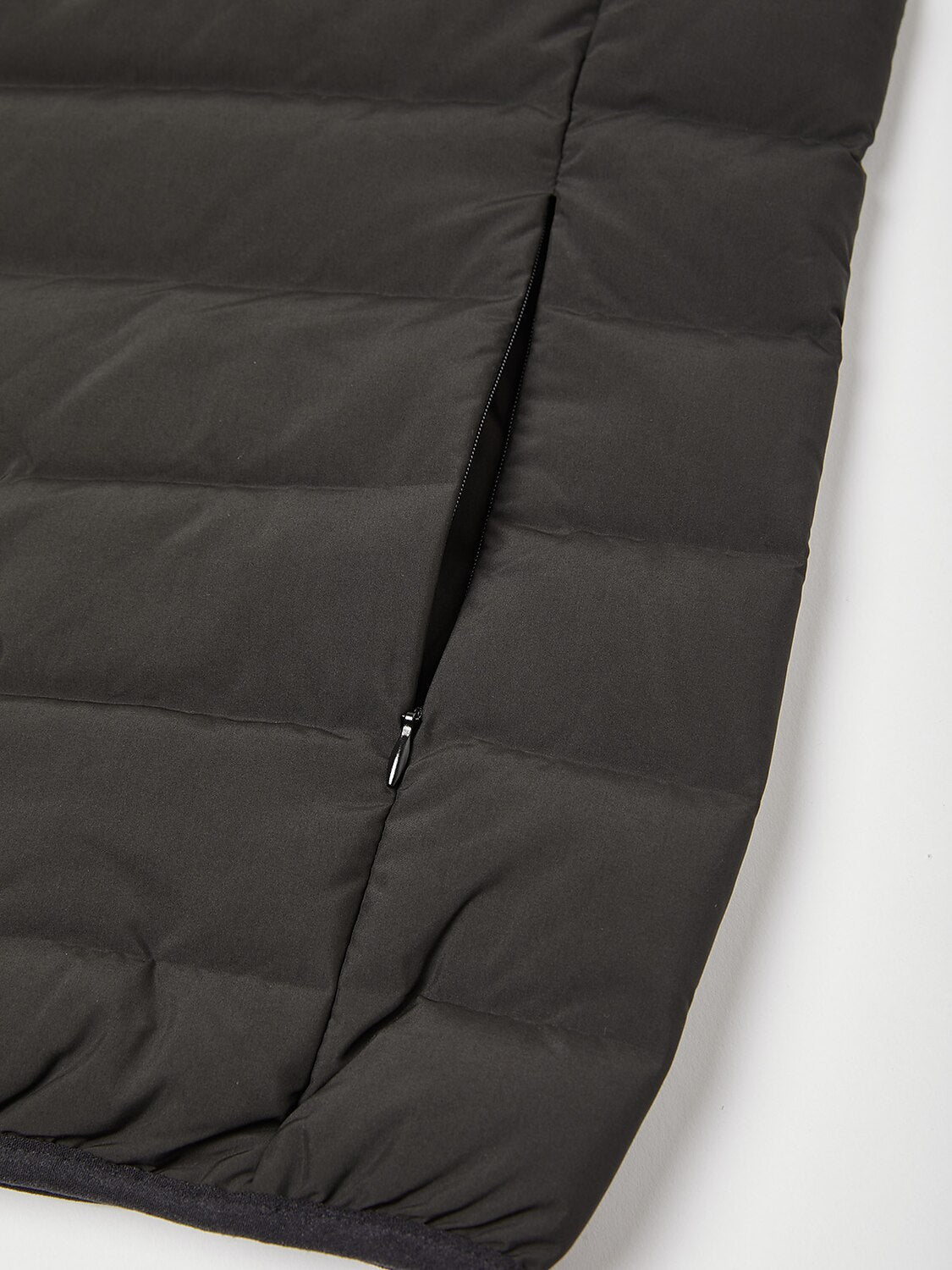 Basic Men's Hidden Pocket Vest