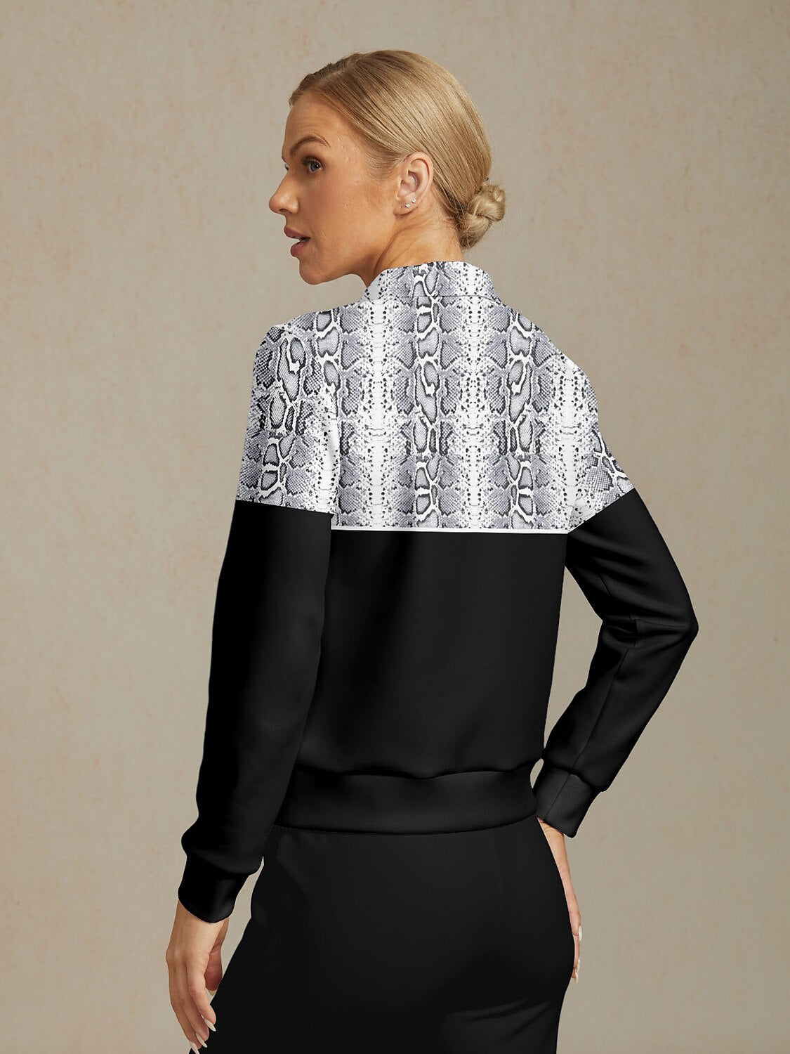 Wildlife Party Golf Sweatshirt