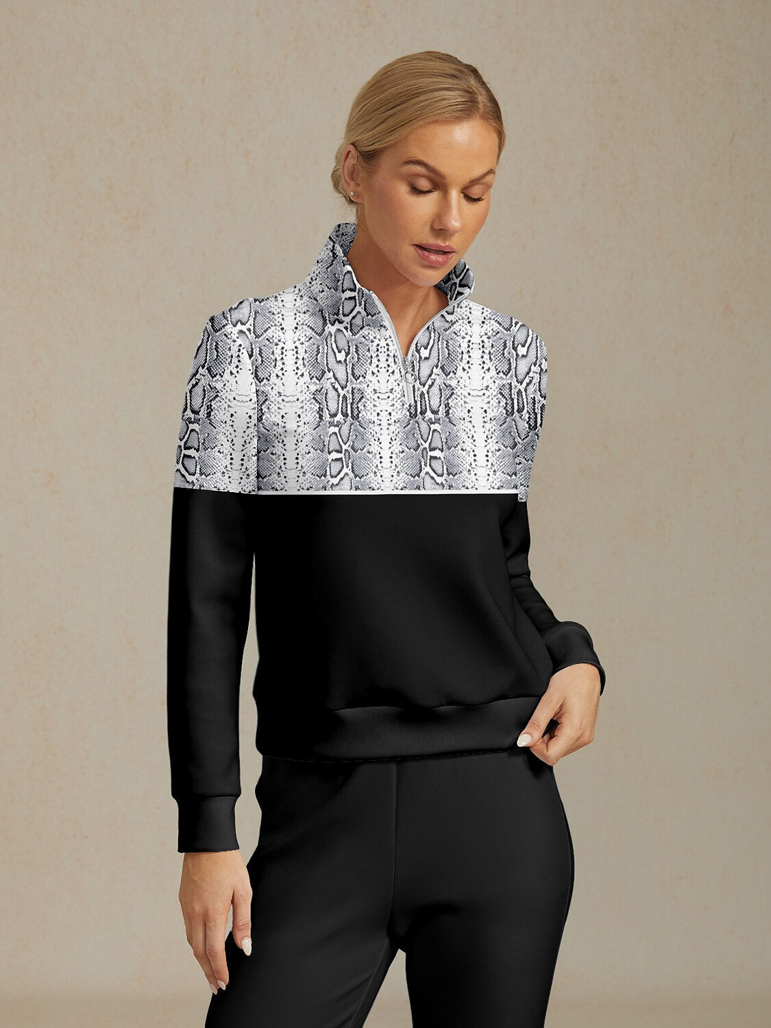 Wildlife Party Golf Sweatshirt